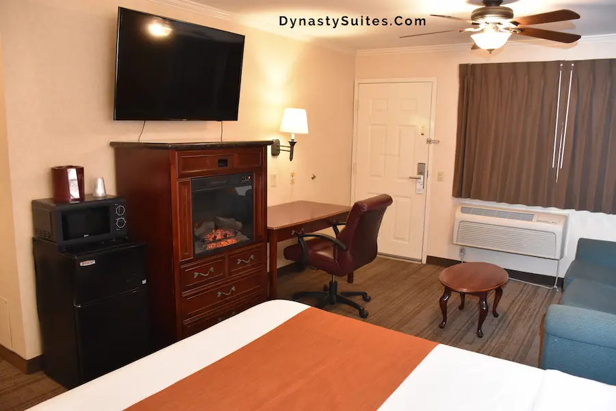 Actual Executive King accommodation at Dynasty Suites Redlands
